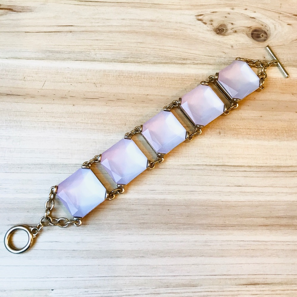 5 for $25 🎁 LOFT Chunky Pink Opal Bracelet